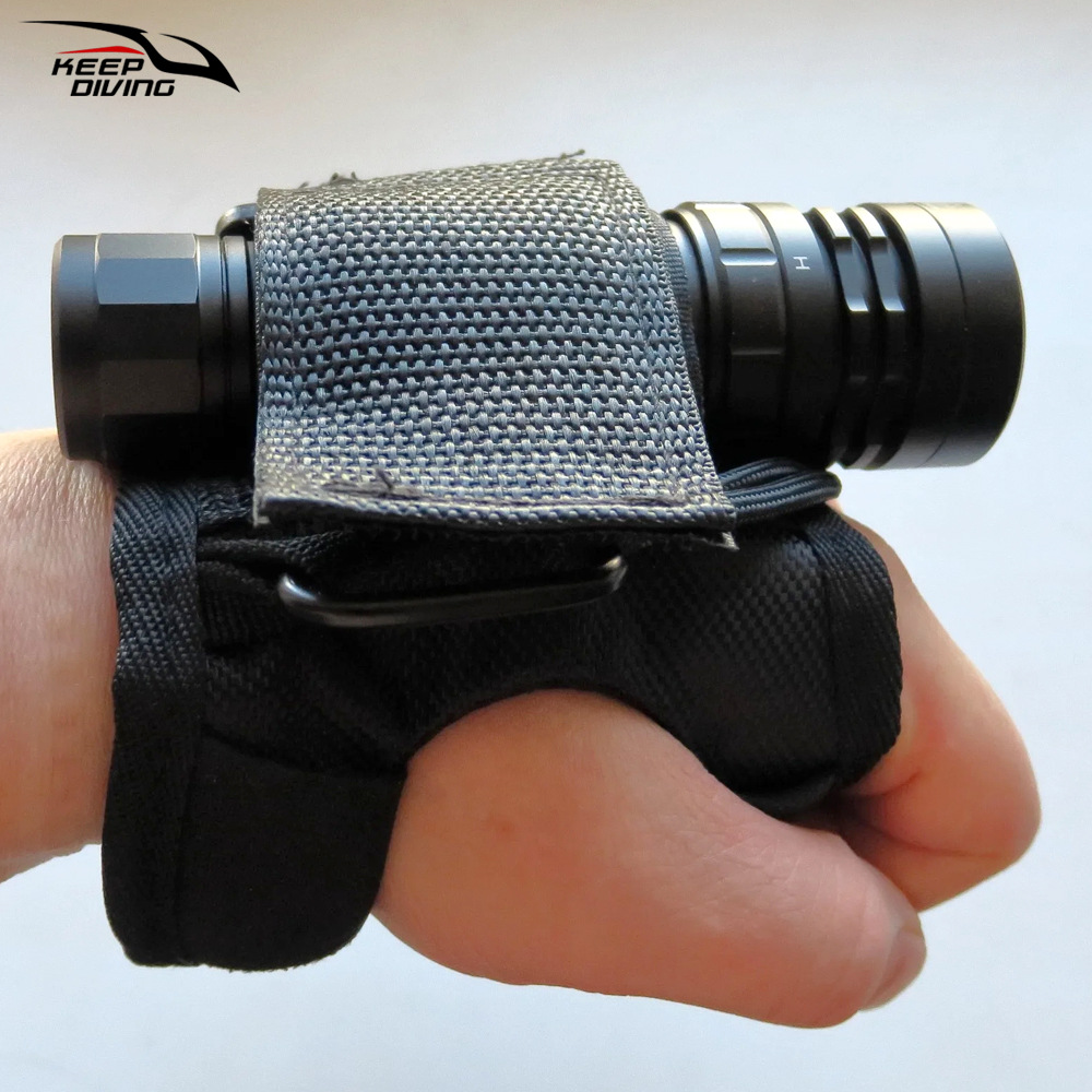 Guanti da immersione Supporto  - Underwater Flashlight recensione e prezzo