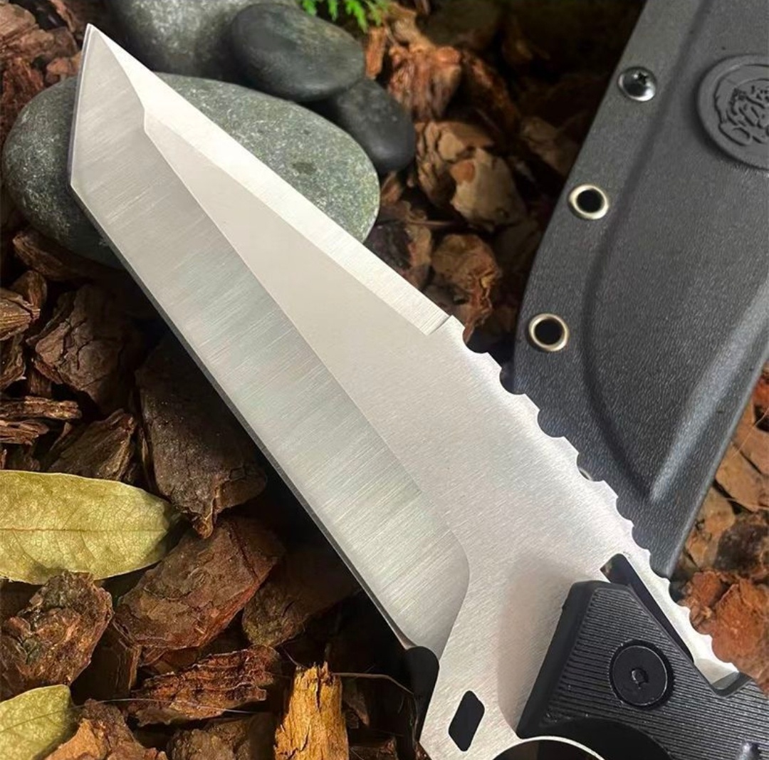 Coltello a lama fissa a durezz - Dive Knife Titanium recensione e prezzo