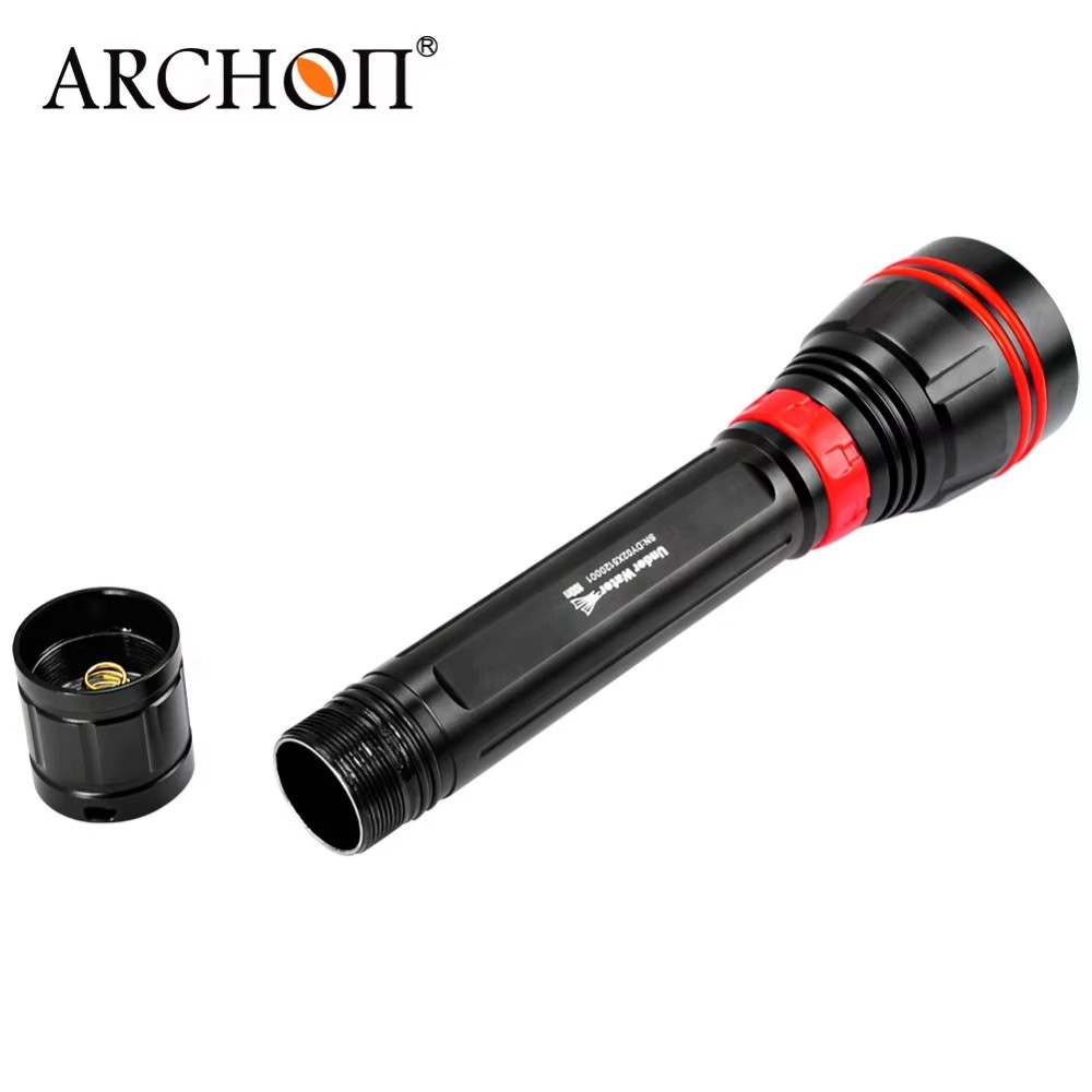 4000LM 4-LED 100M Luce subacqu - Underwater Flashlight recensione e prezzo