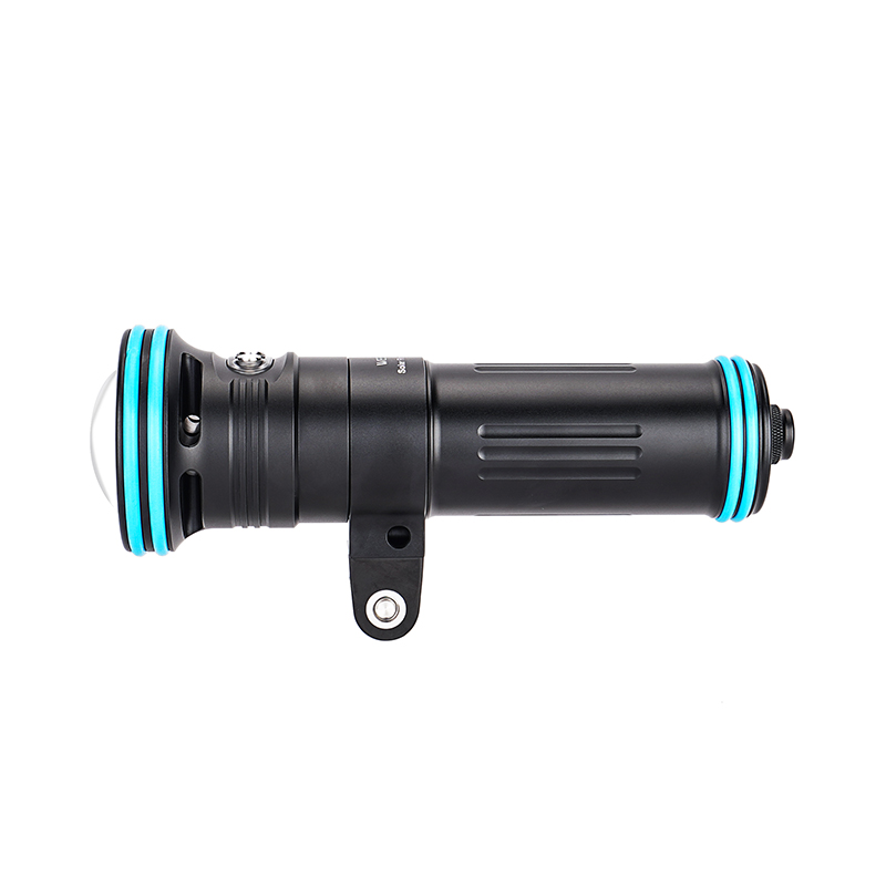 WEEFINE WF073 Solar Flare 1200 - Underwater Flashlight recensione e prezzo