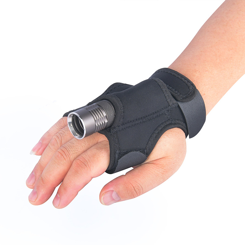 Guanti per supporto per torcia - Underwater Flashlight recensione e prezzo